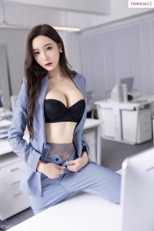 王馨瑶  [XiuRen]高清写真图 2022.09.22 No.5629 王馨瑶yanni第48张图片